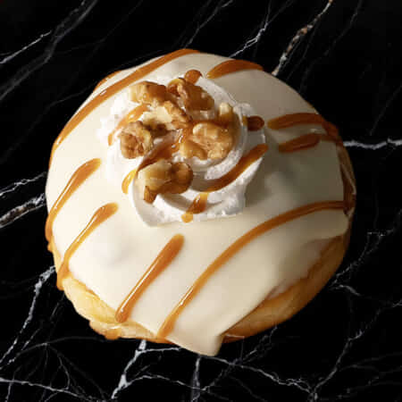 生キャラメルナッツドーナツ｜川口市でドーナツ・アサイーボウルのデリバリー・テイクアウトなら黒墨商店