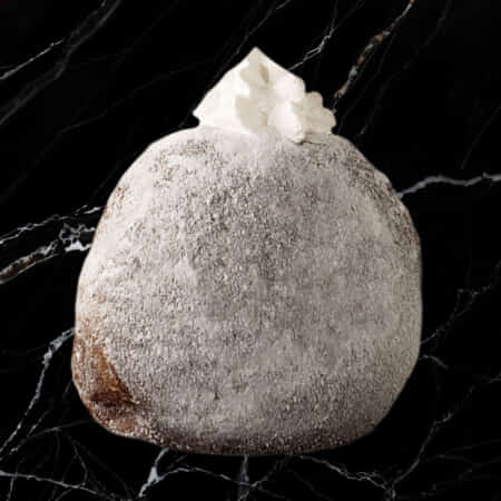 生チョコクリームドーナツ｜川口市でドーナツ・アサイーボウルのデリバリー・テイクアウトなら黒墨商店